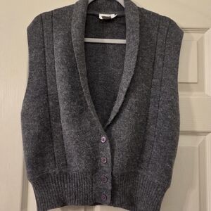 TanJay Gray Women's Vest with Purple Buttons